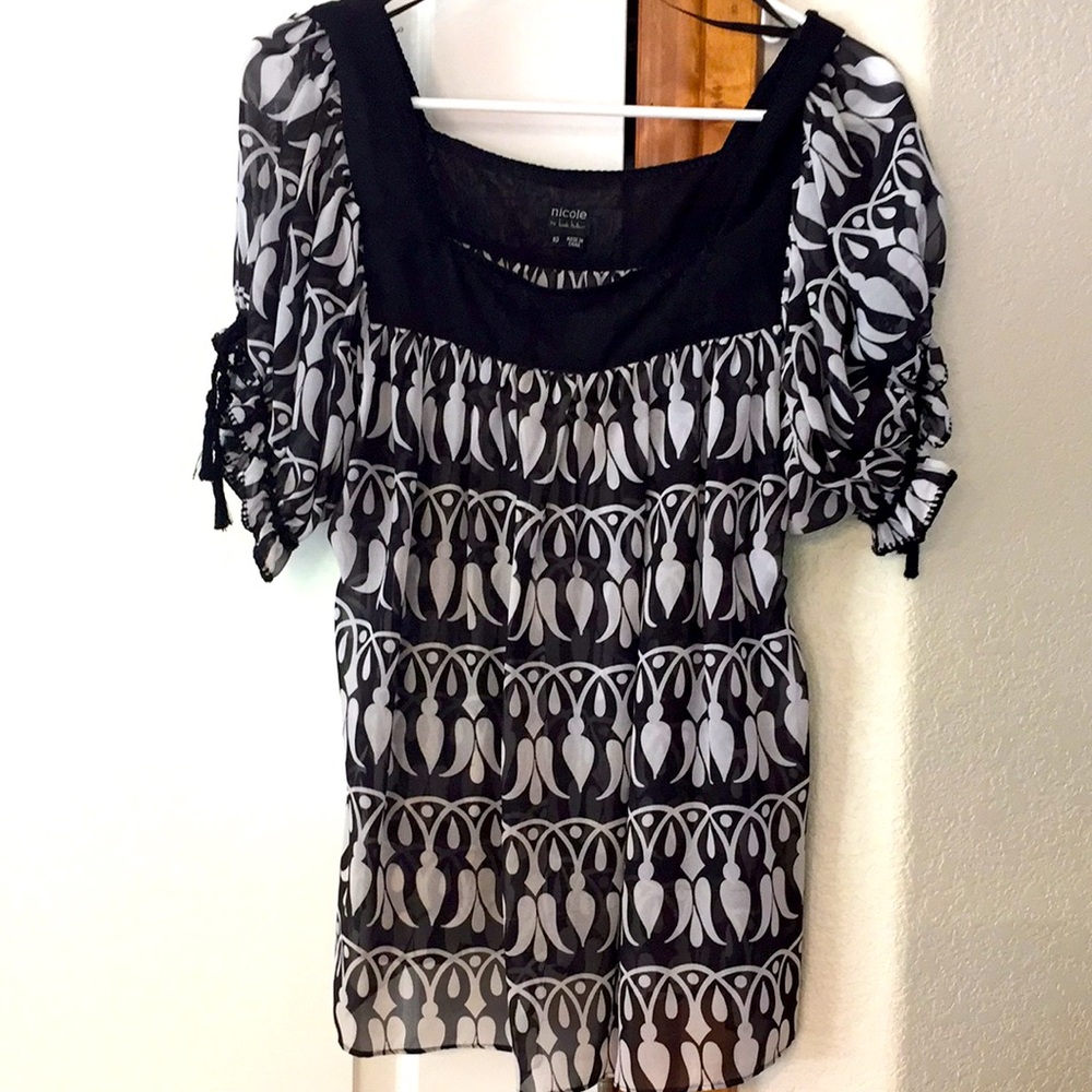 Nicole Sheer black and white blouse